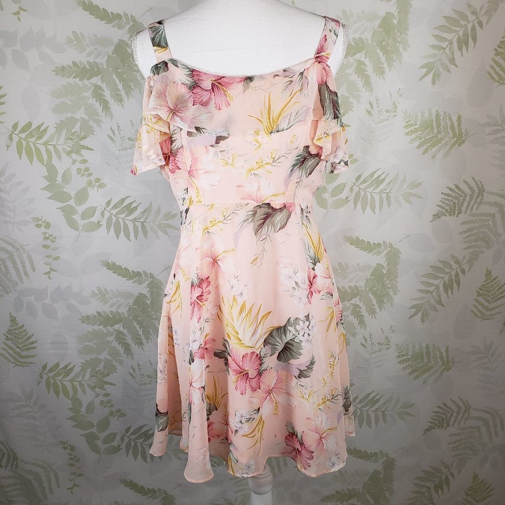 Promesa cold shoulder cross over pink tropical/floral dress - Picture 2 of 8